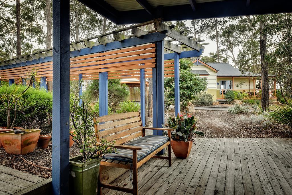 Waverley House Cottages Lakes Entrance Exterior photo