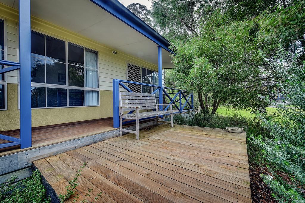 Waverley House Cottages Lakes Entrance Exterior photo