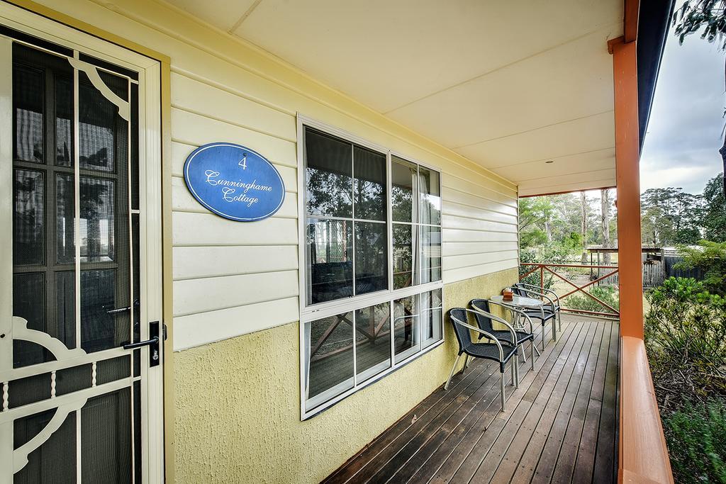 Waverley House Cottages Lakes Entrance Exterior photo